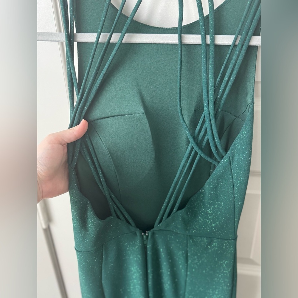 Windsor Keyla Open Back Fitted Formal Glitter Gown Hunter Green NEW Size Small - Picture 6 of 12